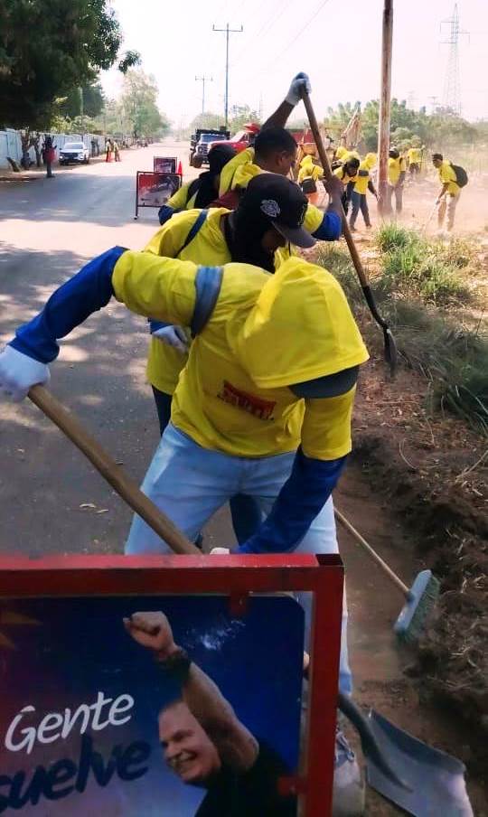 En San Isidro la Alcaldía de Maracaibo extrajo 30 toneladas de desechos