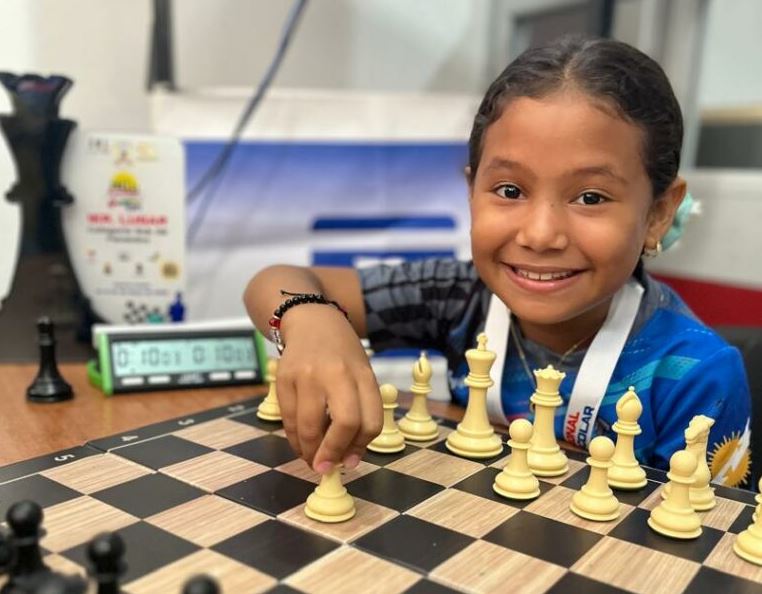 Angélica Zúñiga busca apoyo para representar a Venezuela en torneo internacional de ajedrez en Rusia