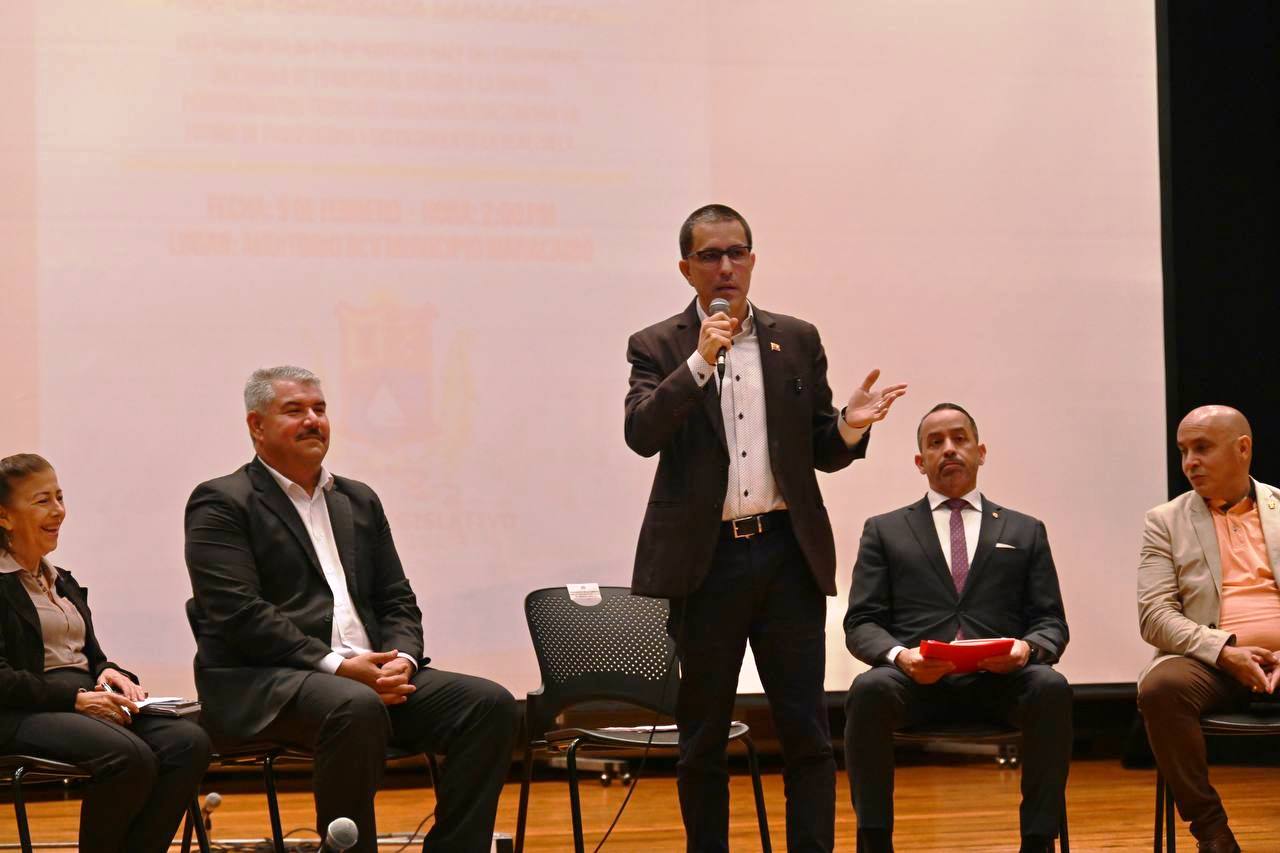 Jorge Arreaza: La Ley de Amnistía es una vía para garantizar la paz
