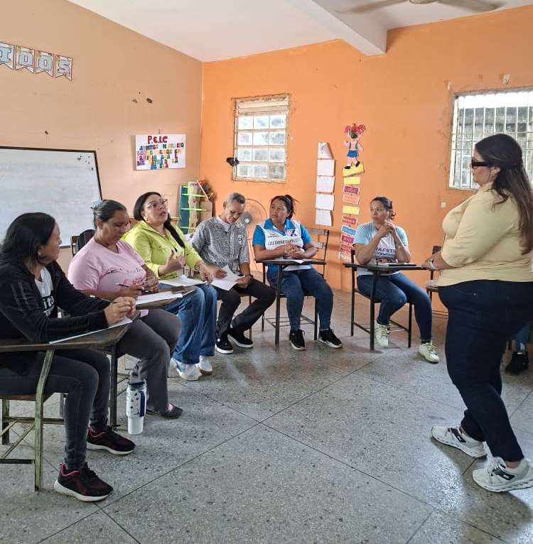 FUNDANIS dictó charlas sobre salud mental en comunidades marabinas