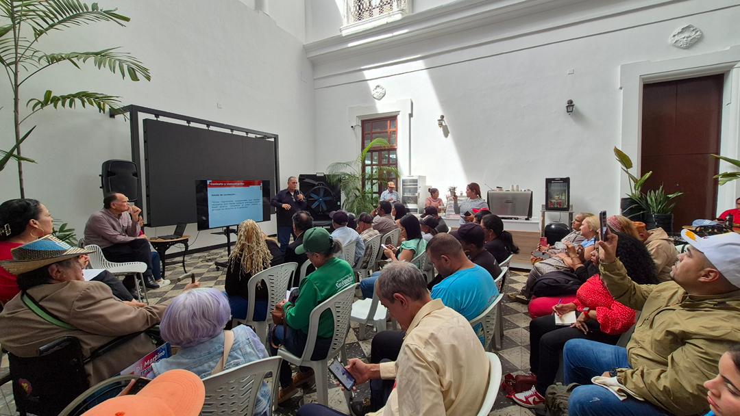 Comunicación popular en el Zulia se fortalece contra la guerra cognitiva y los «fakes»