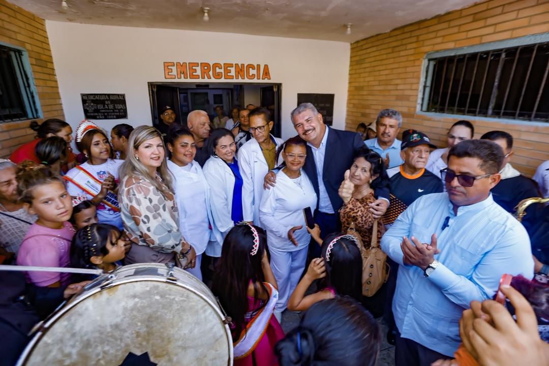 Gobernador Luis Caldera anuncia inicio del Plan Cayapa de la Salud, planta desalinizadora y rehabilitación del templo para Isla de Toas