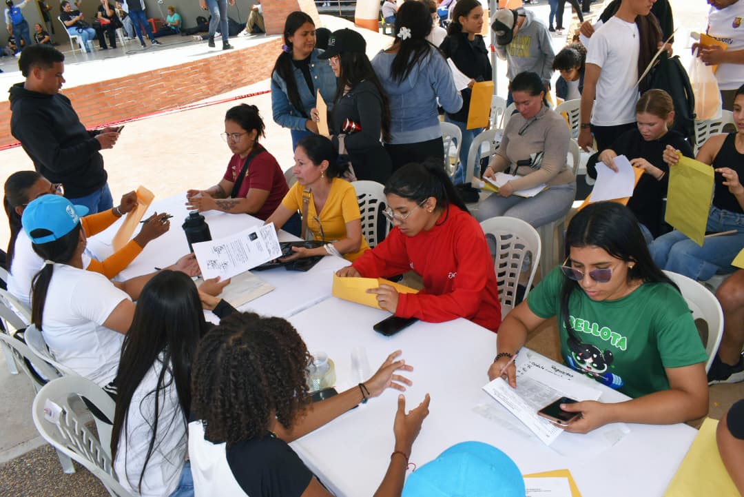 San Francisco registra más de 3.000 aspirantes al programa de becas JEL