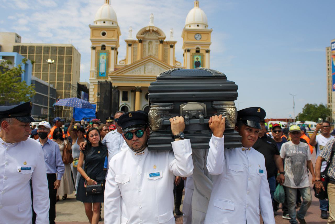 Gobierno Nacional confirió Orden Francisco de Miranda a Renato Aguirre González