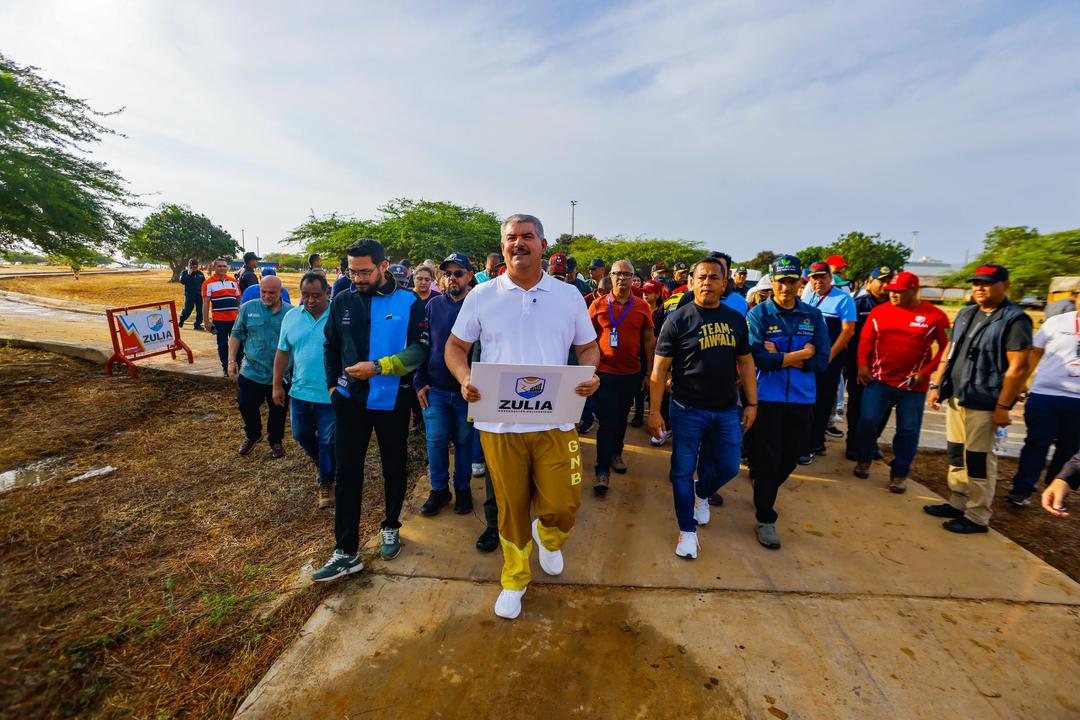 Gobernador Caldera supervisa trabajos de recuperación de ciclovía y patinódromo de Vereda del Lago II