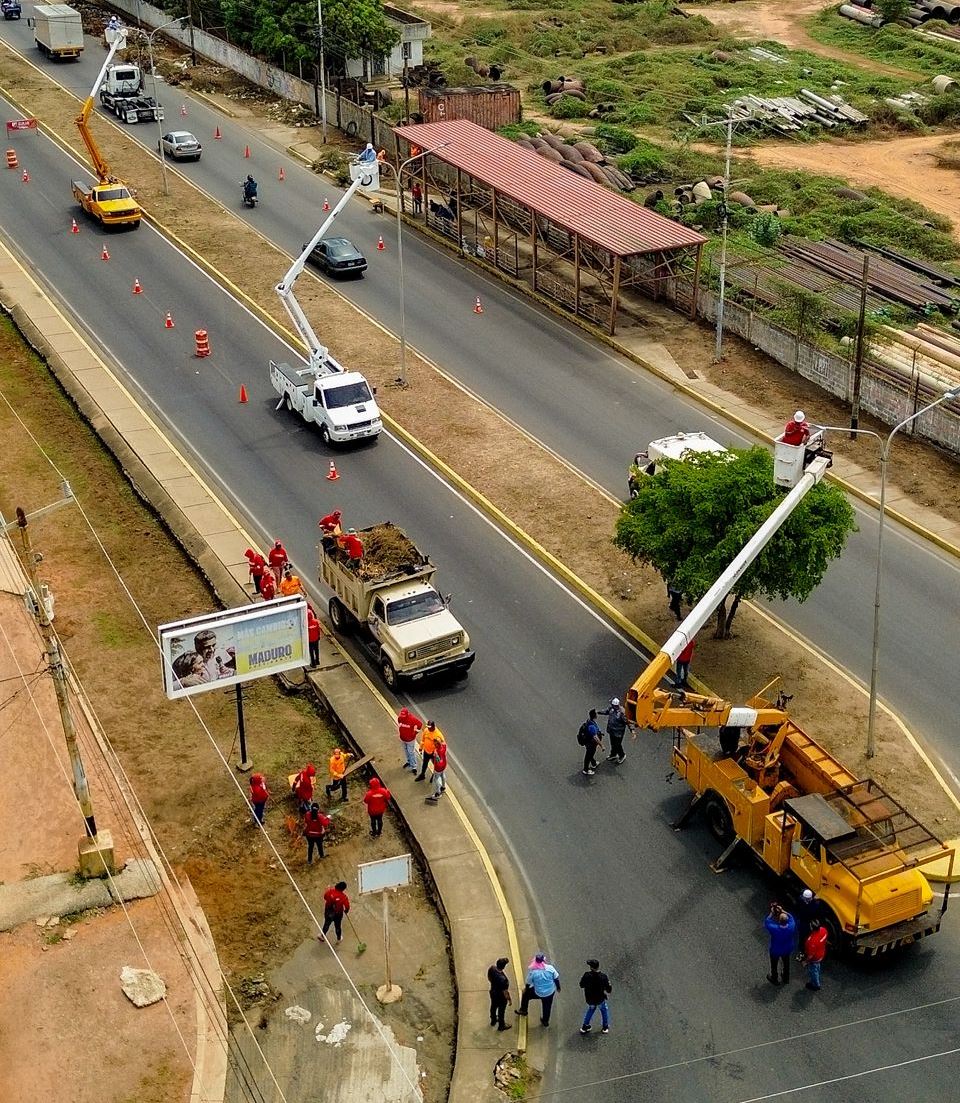 Gobernador Luis Caldera arranca segunda fase del Plan de Iluminación Vial, Hospitalaria y Comunal