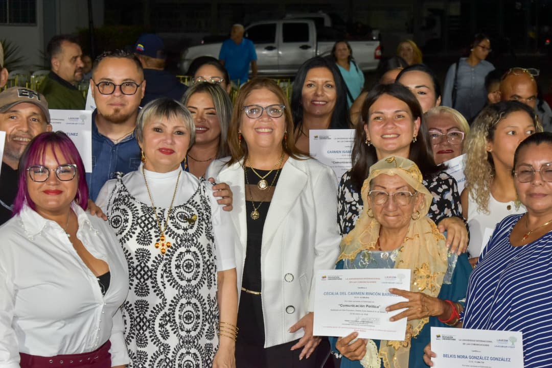 San Francisco gradúa a 89 nuevos comunicadores políticos en LAUICOM