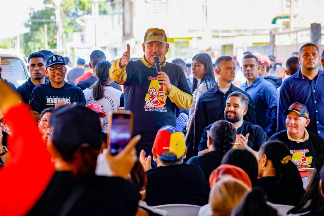 Gobernador Luis Caldera realizó gabinete en el territorio comunal de la parroquia Coquivacoa con presencia de diputados de la AN