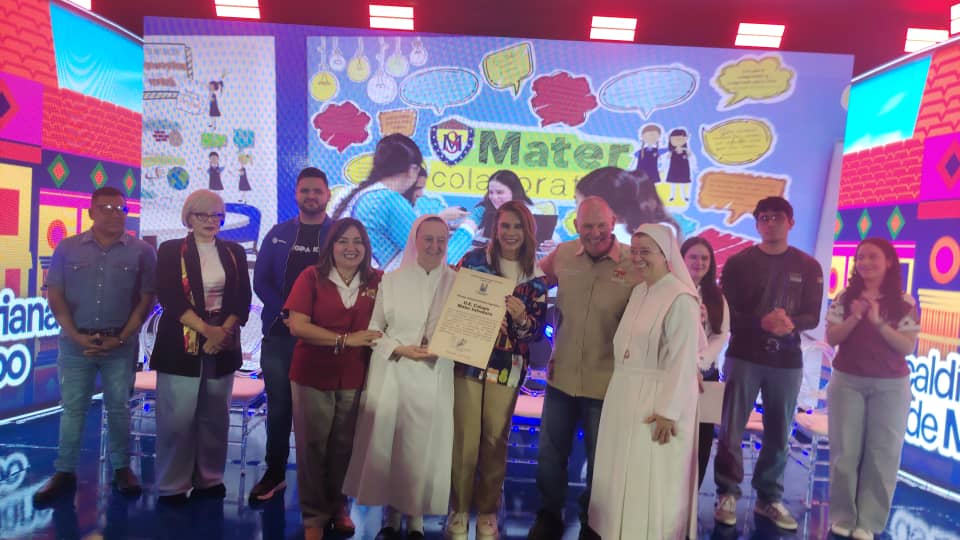 Alcalde Di Martino reconoce a jóvenes zulianos destacados en competencia internacional de robótica