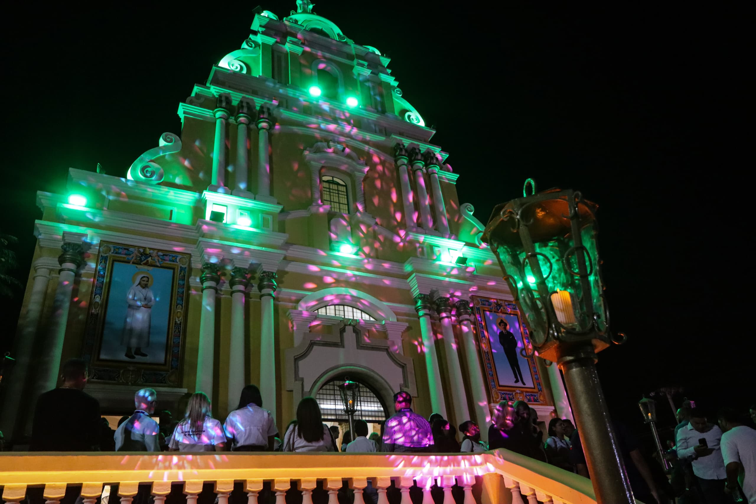 Rehabilitan la Iglesia La Milagrosa en Los Haticos tras más de 20 años sin mantenimiento