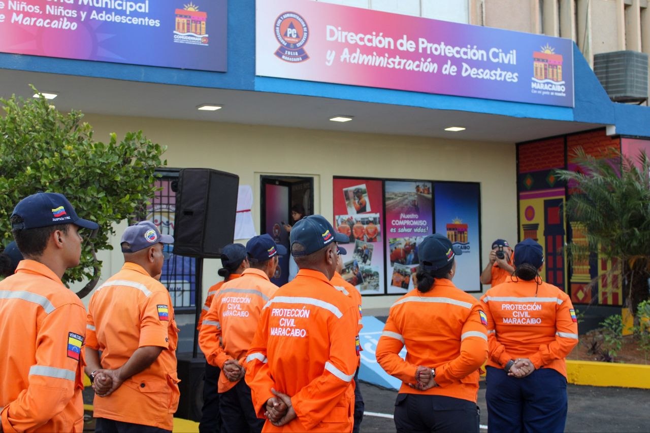 Alcaldía de Maracaibo rehabilita sede de Protección Civil y entrega nuevos uniformes