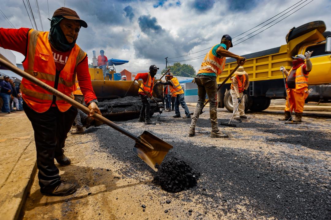 Gobernador Luis Caldera inicia Plan de Asfaltado en San José de Perijá en el día de su patrono