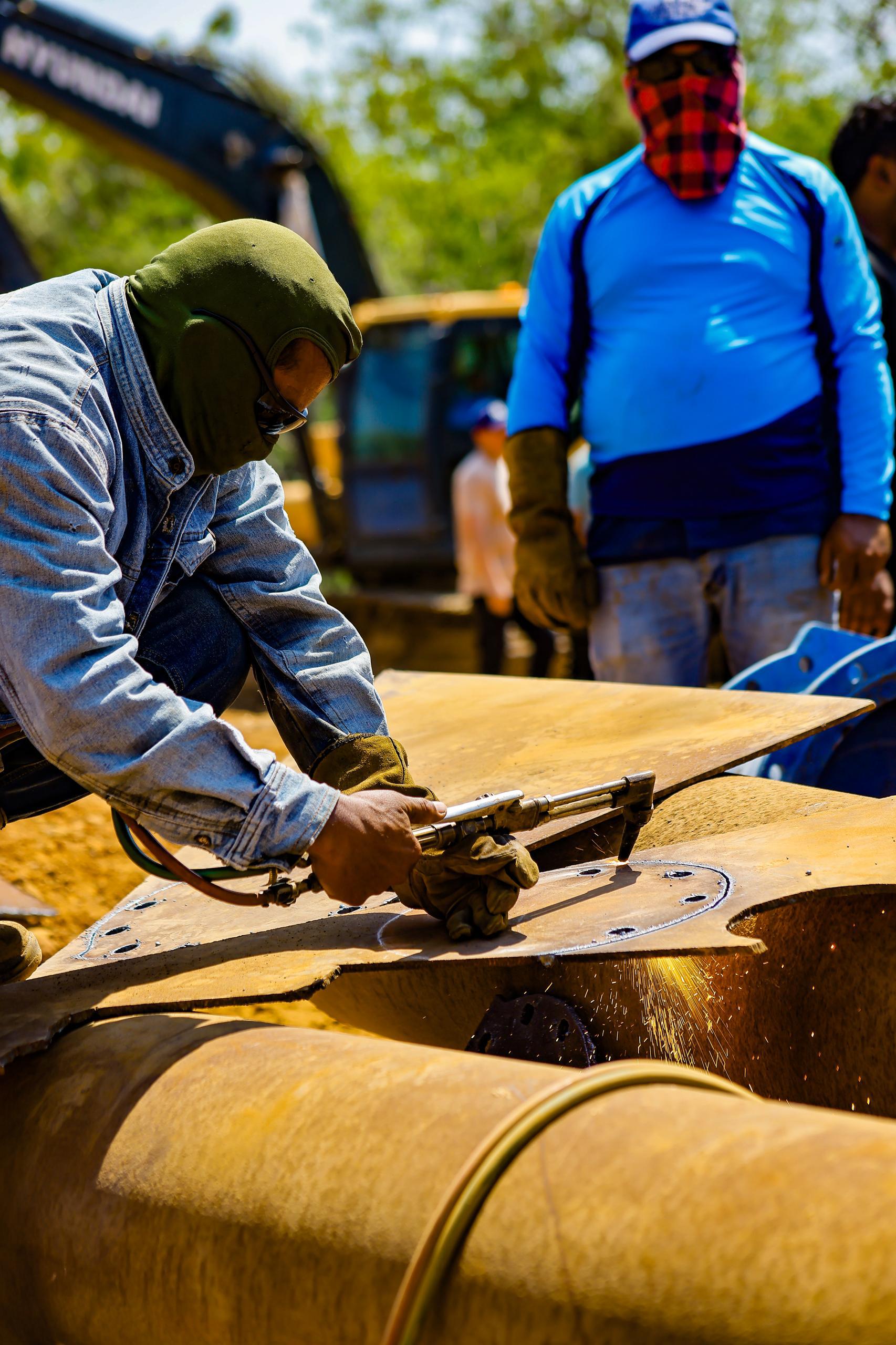 Gobernador Caldera inicia construcción de Estación de Bombeo Hipódromo en Santa Rita