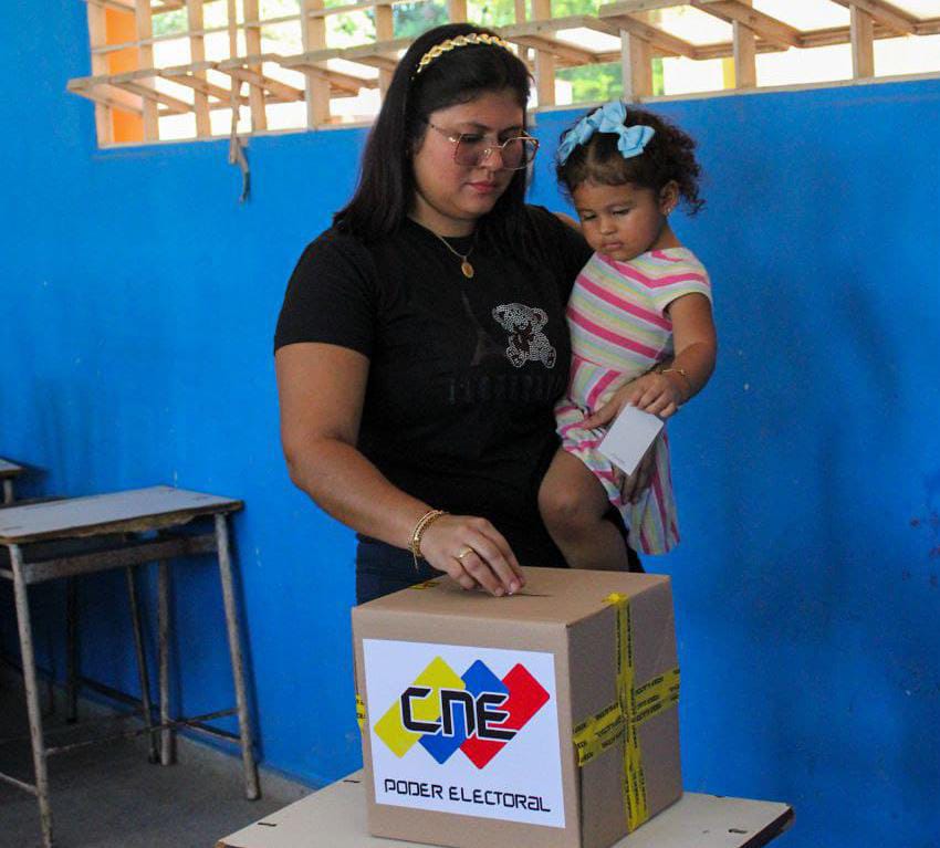 Comunas asumen rol protagónico en la Consulta Popular