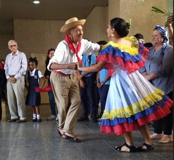 El Zulia celebra la fiesta del joropo en la Biblioteca Pública María Calcaño