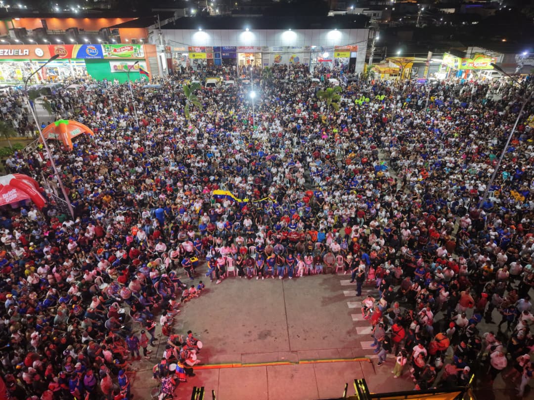 Más de 2.000 corazones latieron al unísono en San Francisco celebrando la histórica victoria de Venezuela