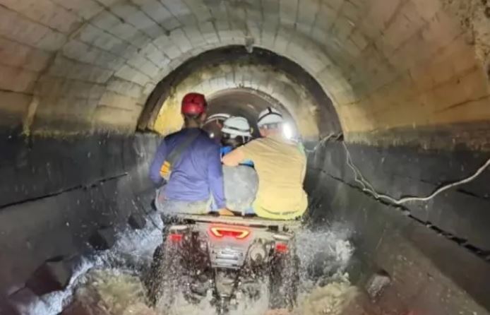 Rescataron a ocho trabajadores que quedaron atrapados en el sistema hídrico del estado Sucre