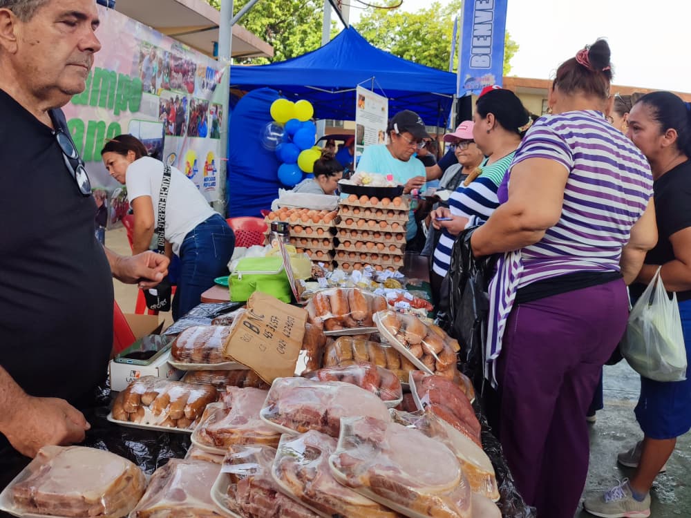 Distribuyen cerca de 14 toneladas de alimentos en jornada integral en San Francisco