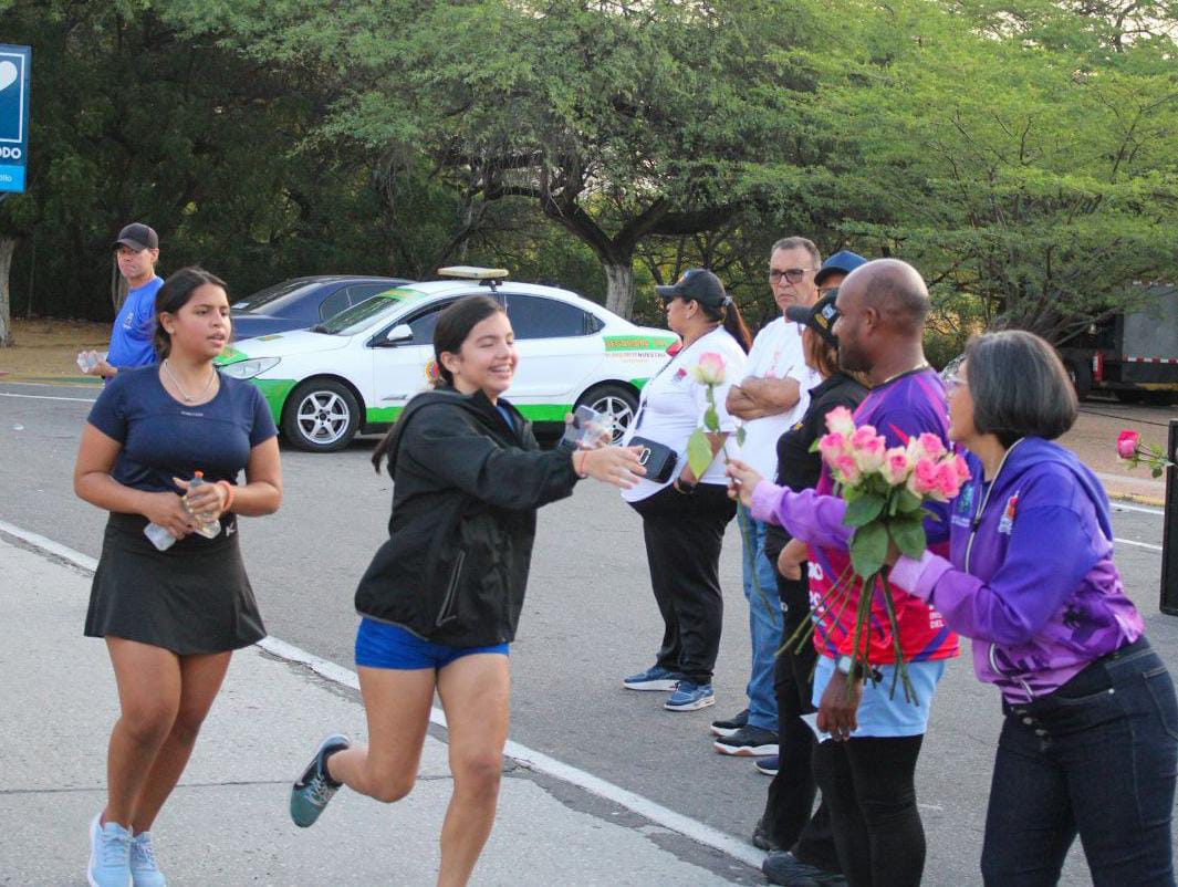 Alcaldía de Maracaibo celebró el Día de la Mujer con la Ciclovía Violeta