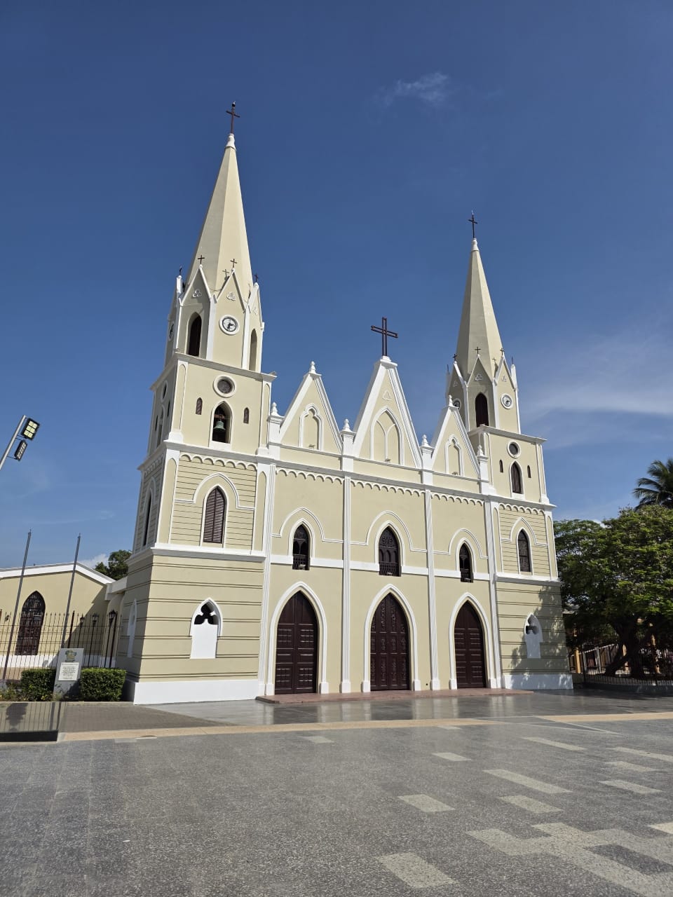 Templo San Rafael Arcángel en Mara moderniza su campanario con tecnología digital