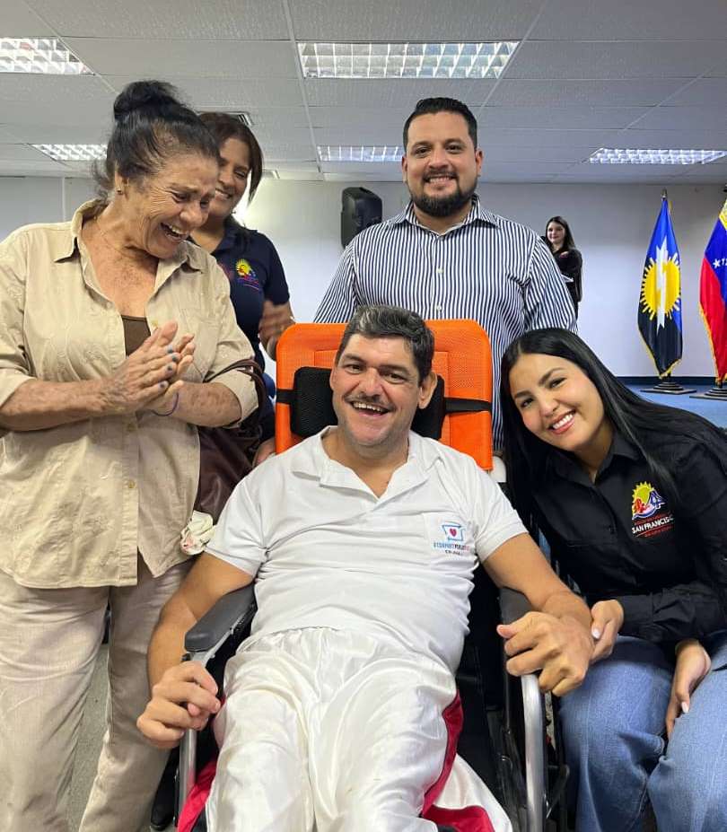 Damasur atiende solicitudes con entrega de equipos ortopédicos en San Francisco