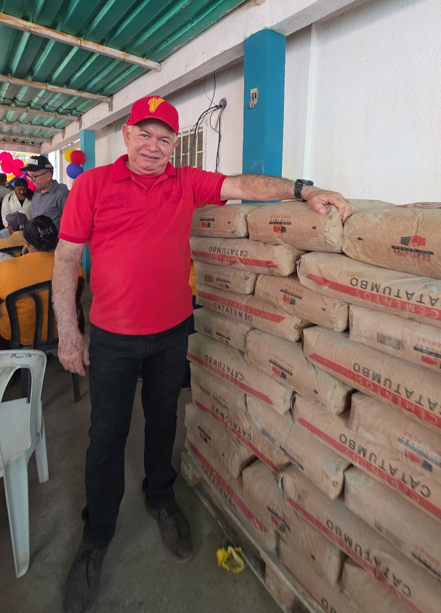 Mara entregó materiales de construcción y tanques de agua a 246 familias tras consulta popular