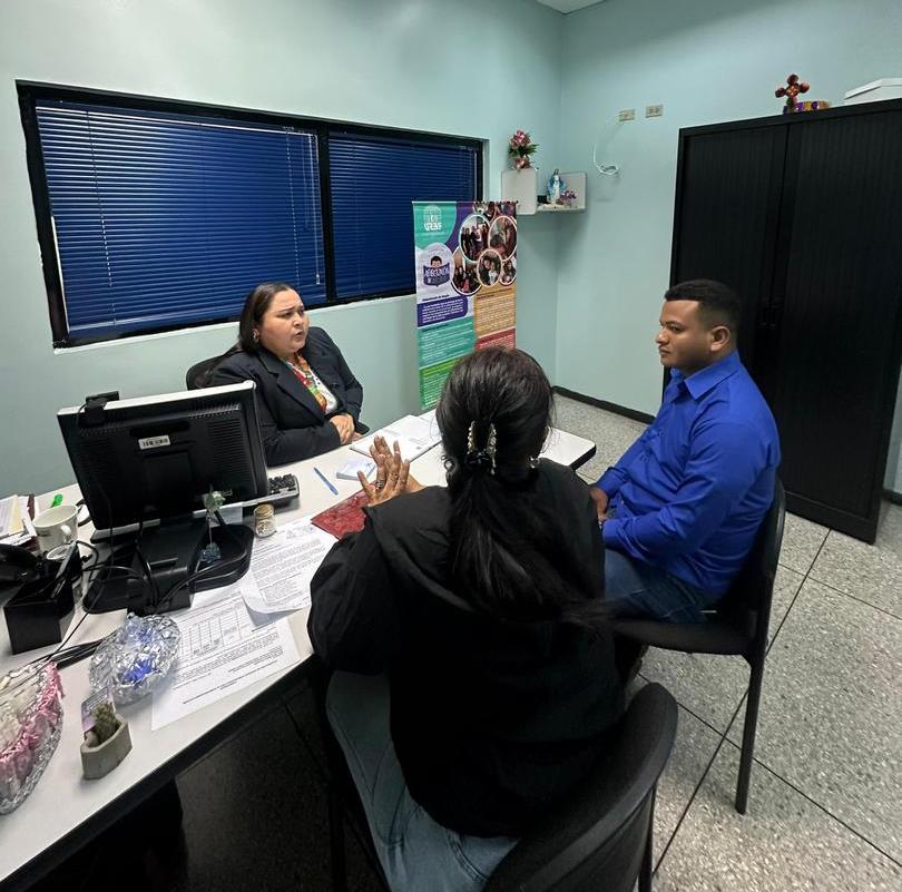 Alcaldía de Maracaibo y DRSU impulsan alianza para ampliar cursos gratuitos de formación juvenil