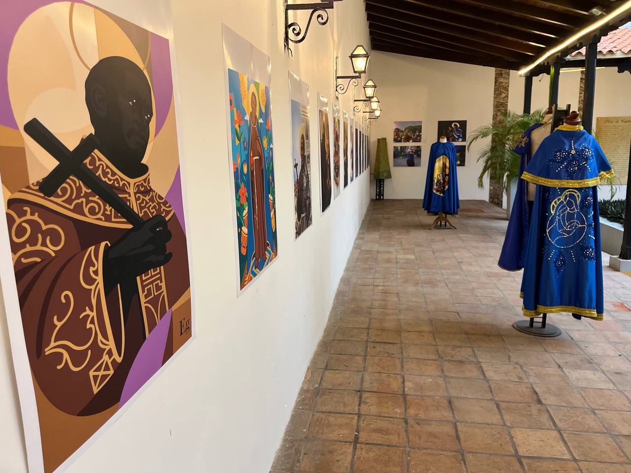 Exposición sobre San Benito reúne arte y tradición en el Casco Histórico de Maracaibo