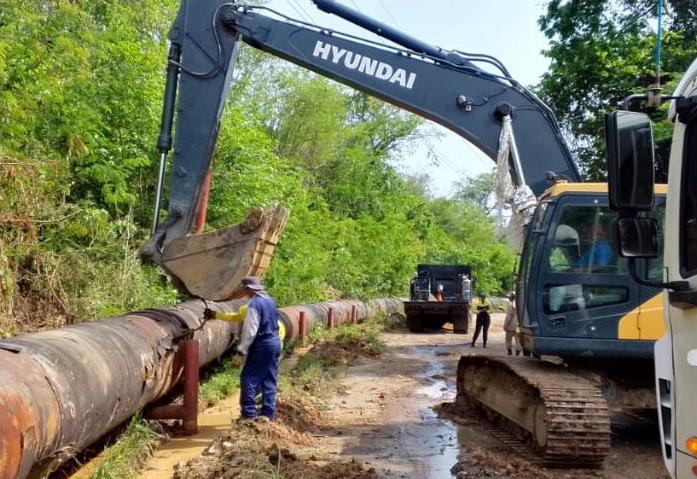 Plan Hídrico en la COL sustituye 300 metros de tubería para optimizar la eficiencia hídrica desde embase Burro Negro
