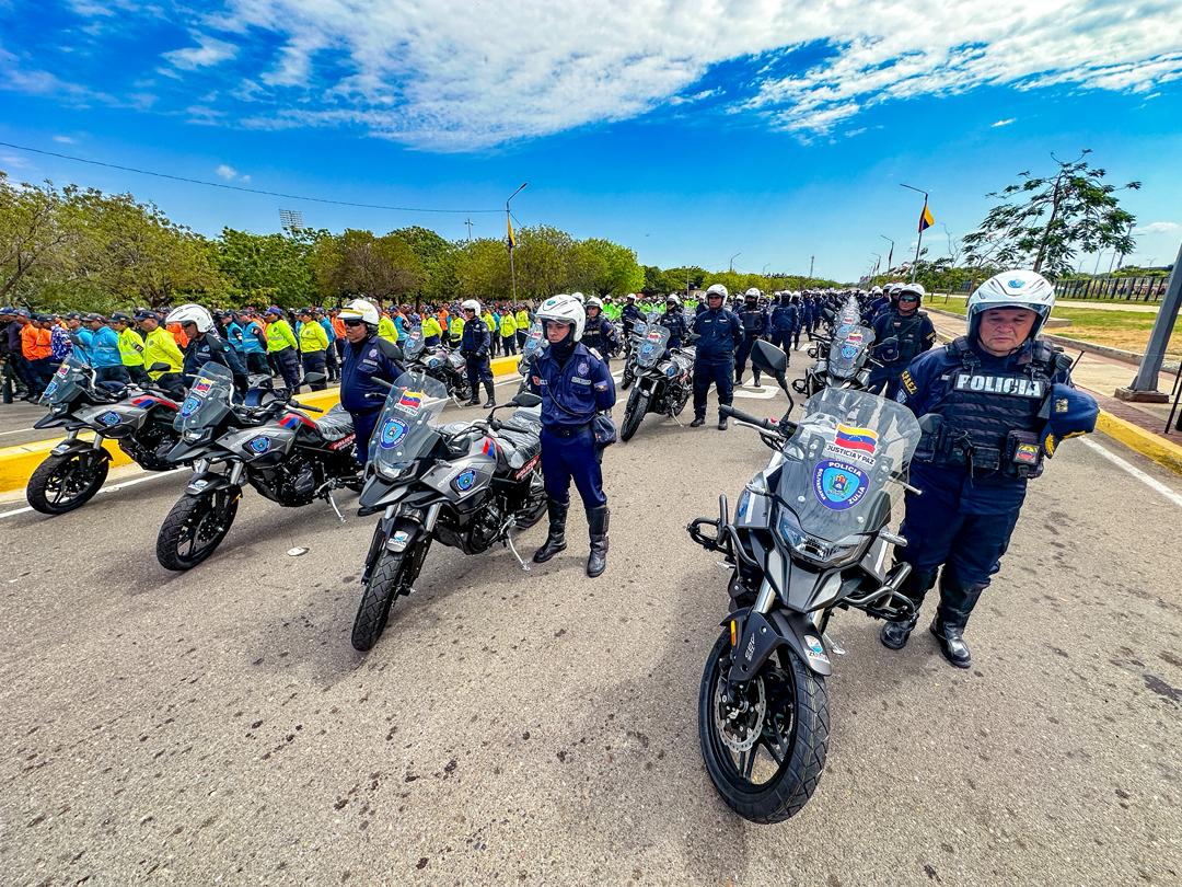 Gobernación refuerza seguridad en el Zulia con entrega de 110 motos para patrullaje