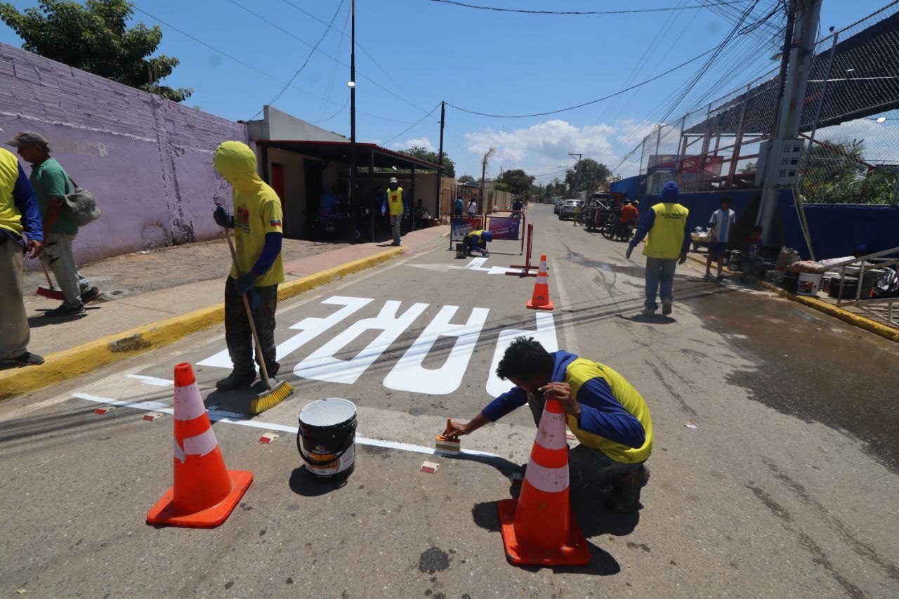 Alcaldía de Maracaibo trabaja en la modernización vial