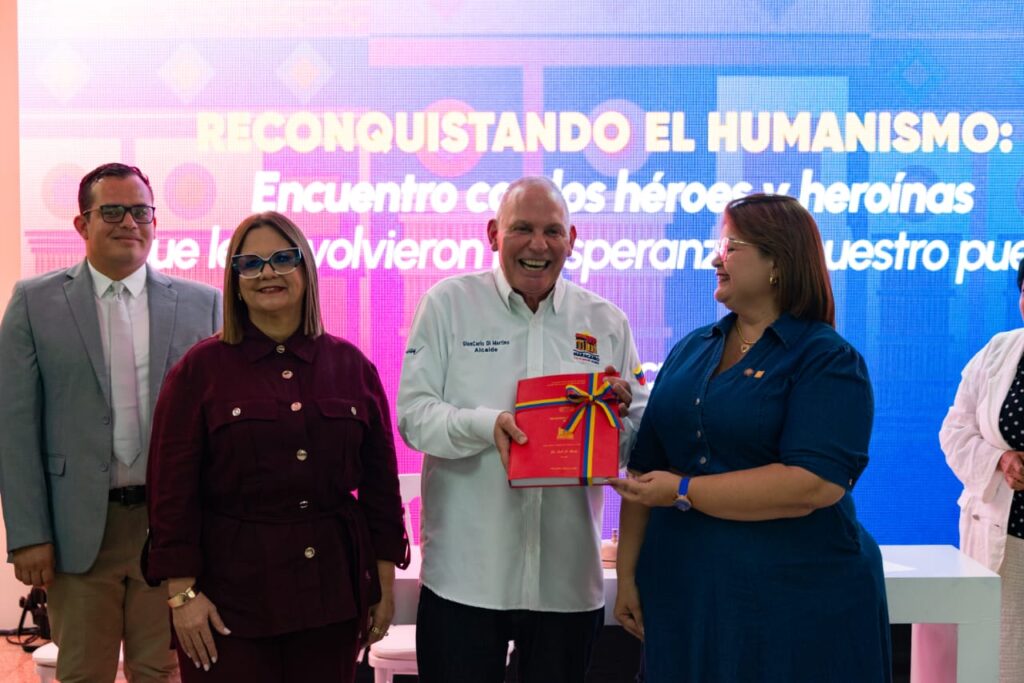 La imagen tiene un atributo ALT vacío; su nombre de archivo es di1.jpeg