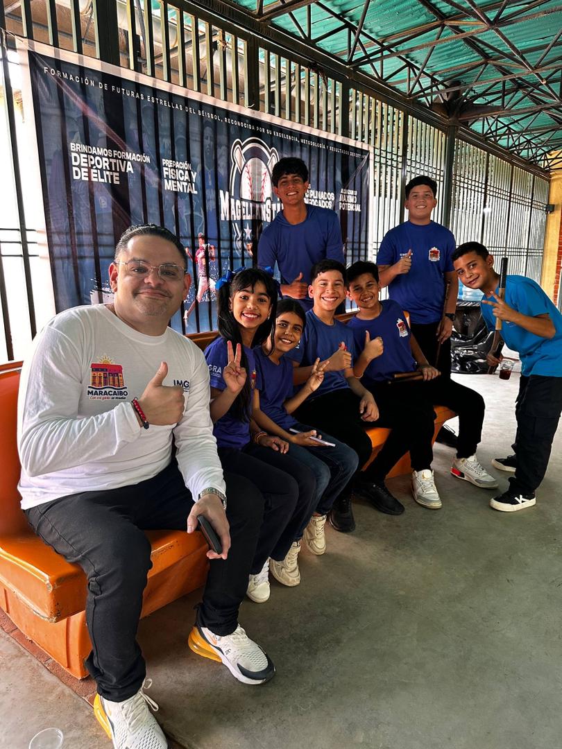 ‎Ricardo “Pelón” Aguirre supervisa escuelas del sur y este para el Festival Nacional de la Gaita