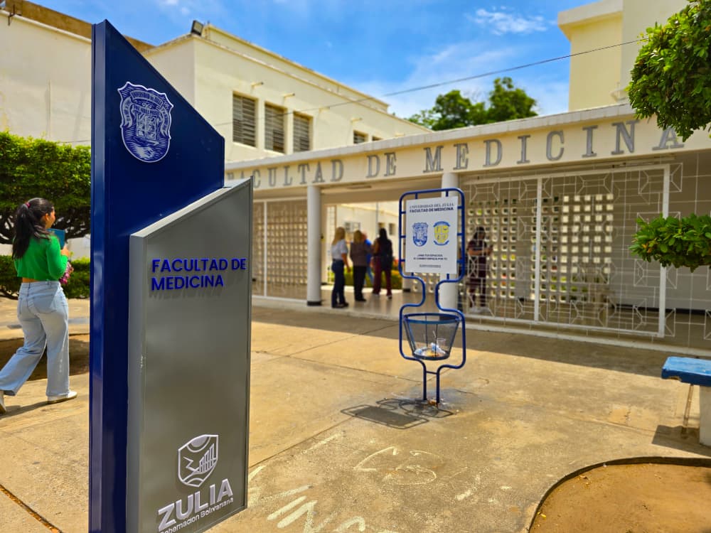 Gobernador Luis Caldera entregó vías recuperadas en la Facultad de Medicina de LUZ