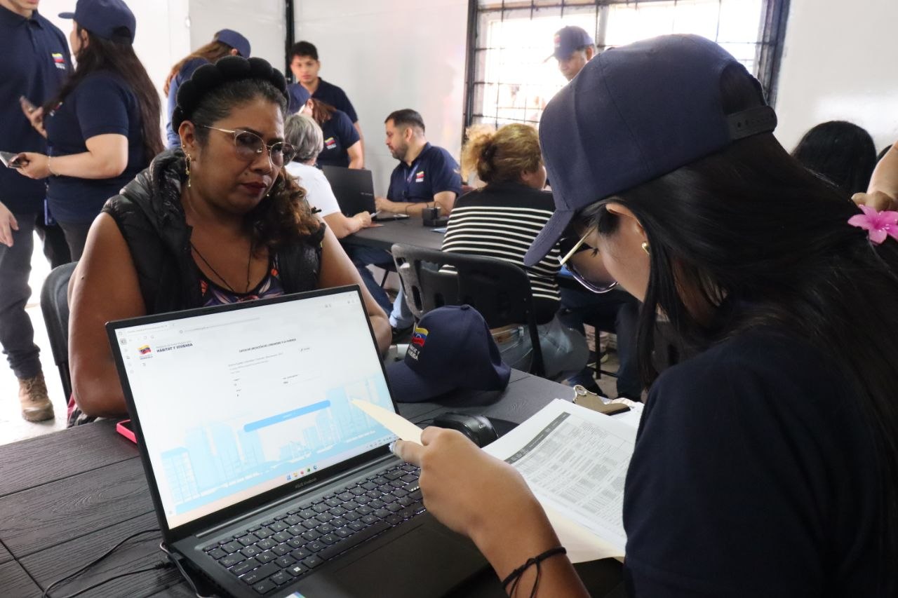 Inicia Jornada de Regularización de Propiedad de la GMVV en Caracas