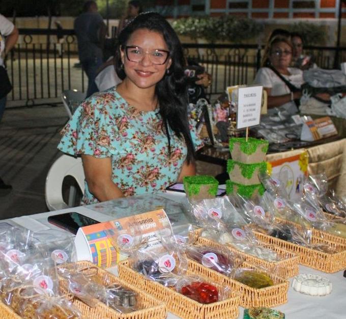 Más de 60 emprendedores participan en la Retreta