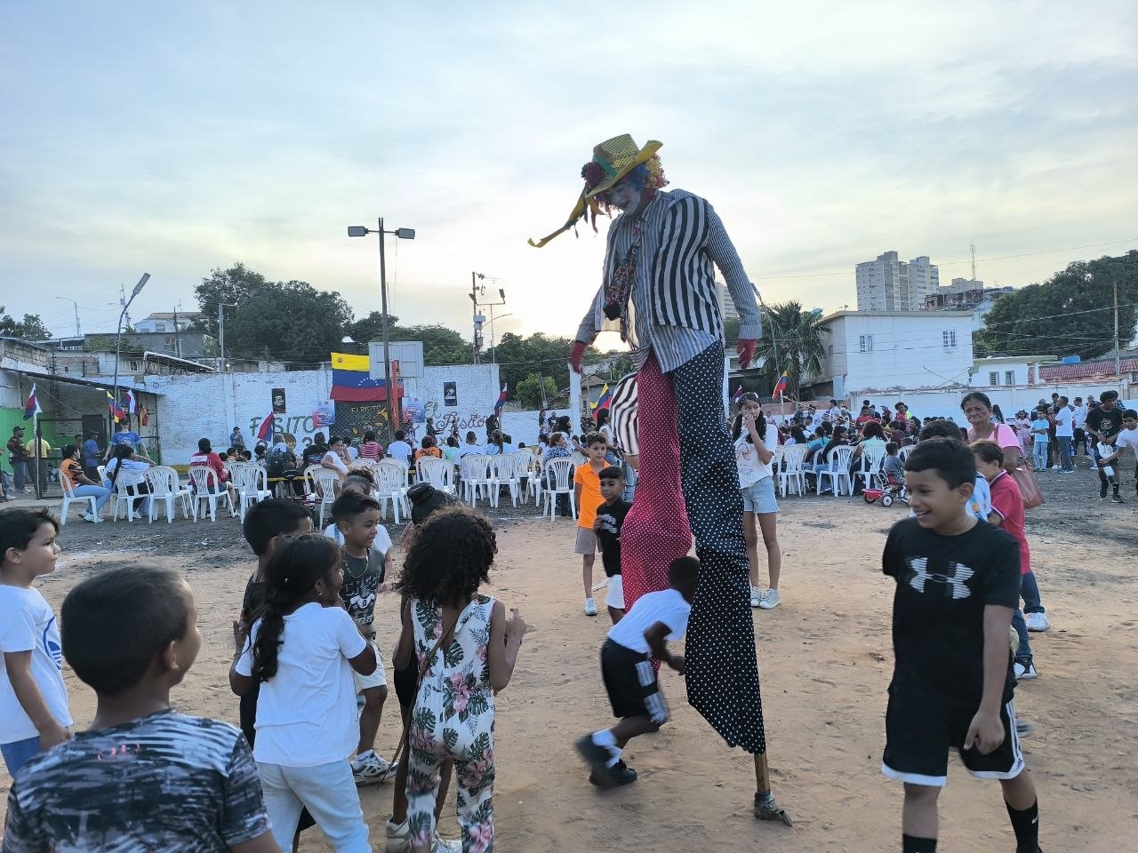 Más de 300 personas participaron en jornada cultural y deportiva en el “Pisito 3×3” de Santa Lucía