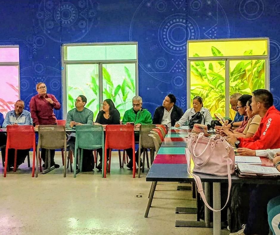 Autoridades educativas evalúan nuevas estrategias para fortalecer la formación docente en Zulia