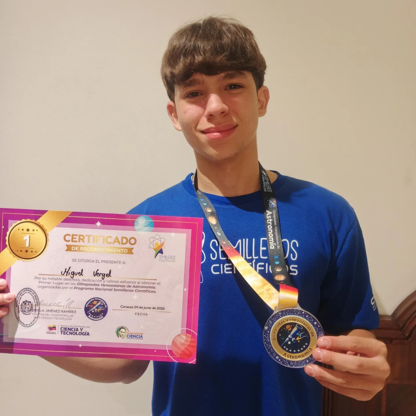 Estudiante zuliano Miguel Alejandro Vergel obtiene distinción Gold Honour en competencia internacional de Astronomía