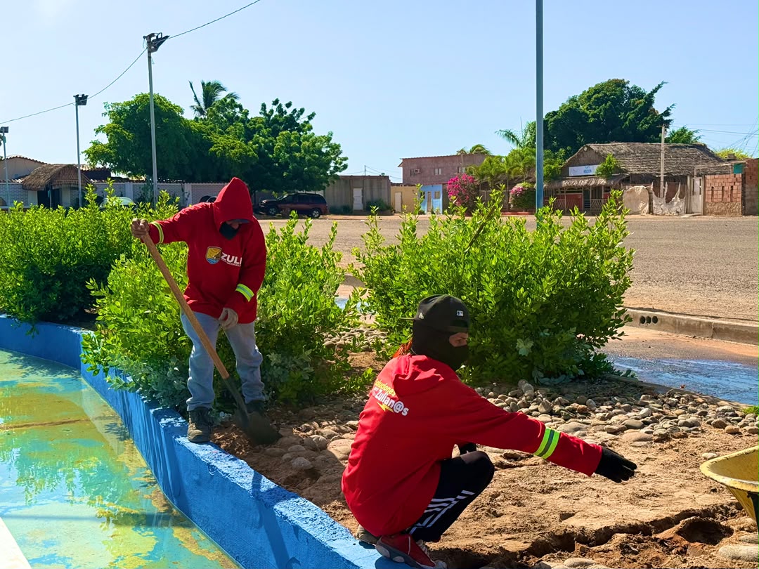 Gobernación del Zulia realiza trabajos de recuperación en tres parques y plazas de Maracaibo
