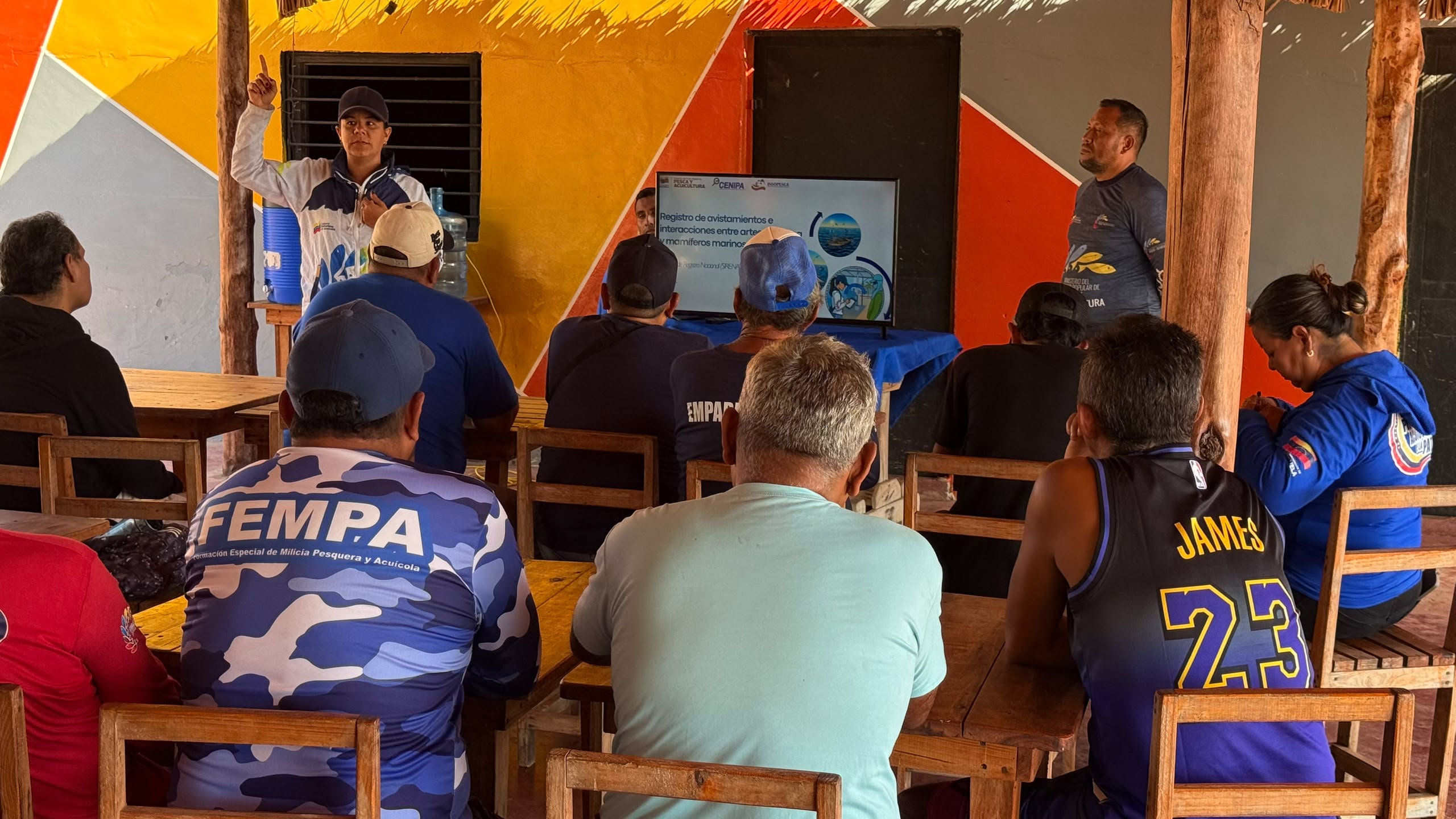 Capacitan a pescadores zulianos en el monitoreo de mamíferos acuáticos
