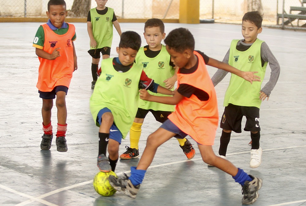 Circuito 3 arrasa en Torneo Comunitario de Fútbol de Salón camino al Mundialito Kids