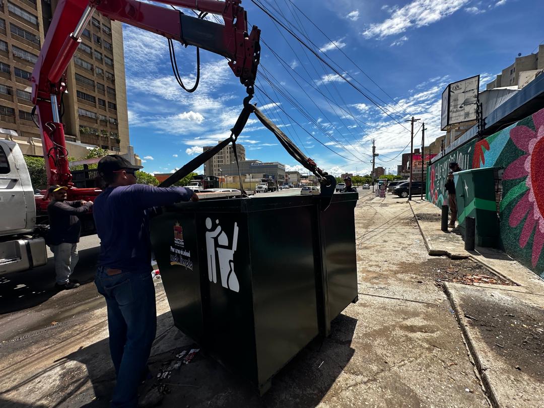 Marabinos opinaron que colocación de 60 contenedores es una excelente iniciativa para la recolección de desechos