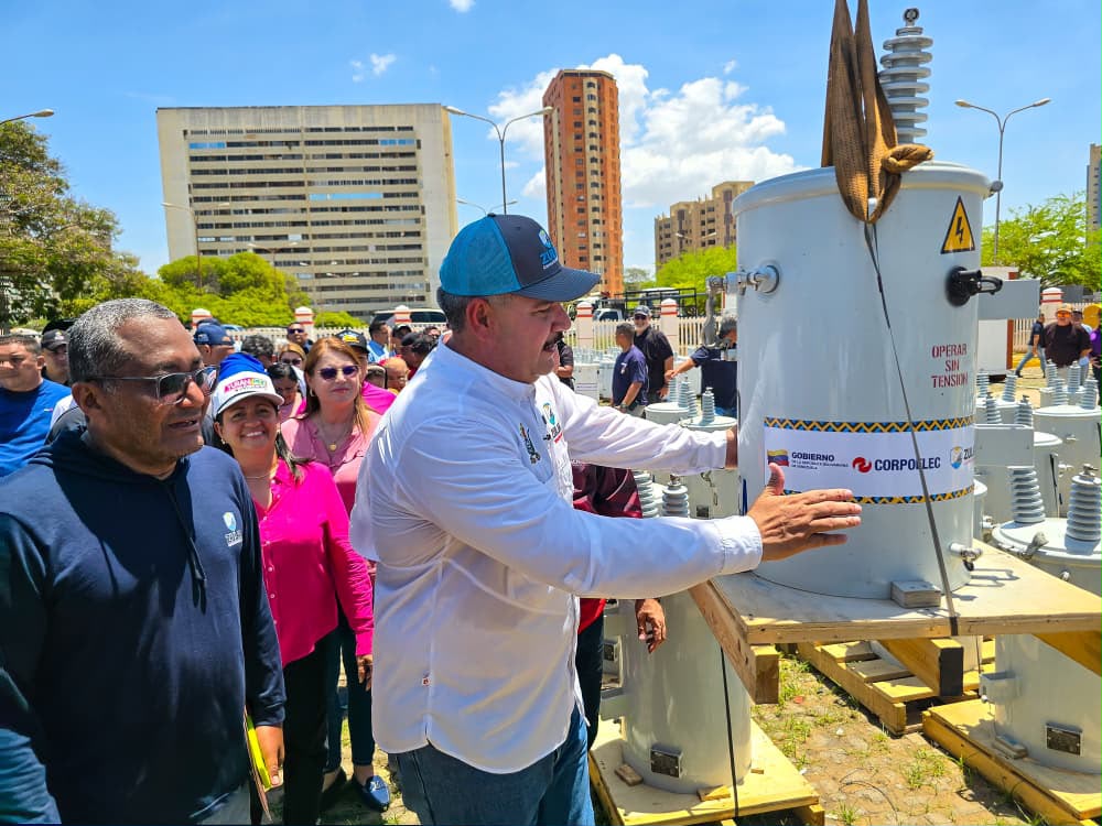 Gobernación del Zulia entrega 520 transformadores para atender el servicio eléctrico en los 21 municipios