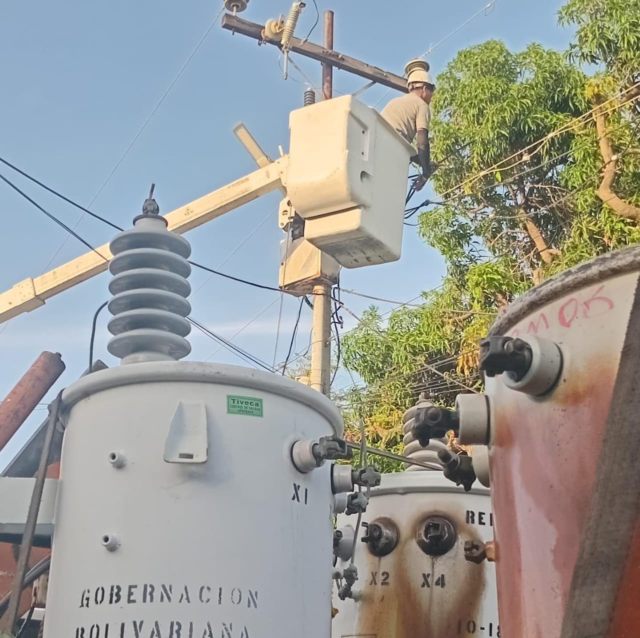 Alcaldía de Maracaibo culmina esta semana la instalación de 150 transformadores