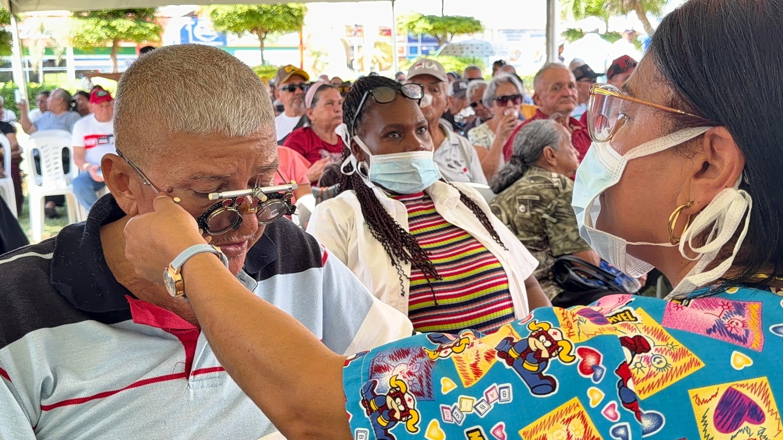 120 pacientes reciben lentes graduados tras segunda jornada del Plan Quirúrgico en San Francisco