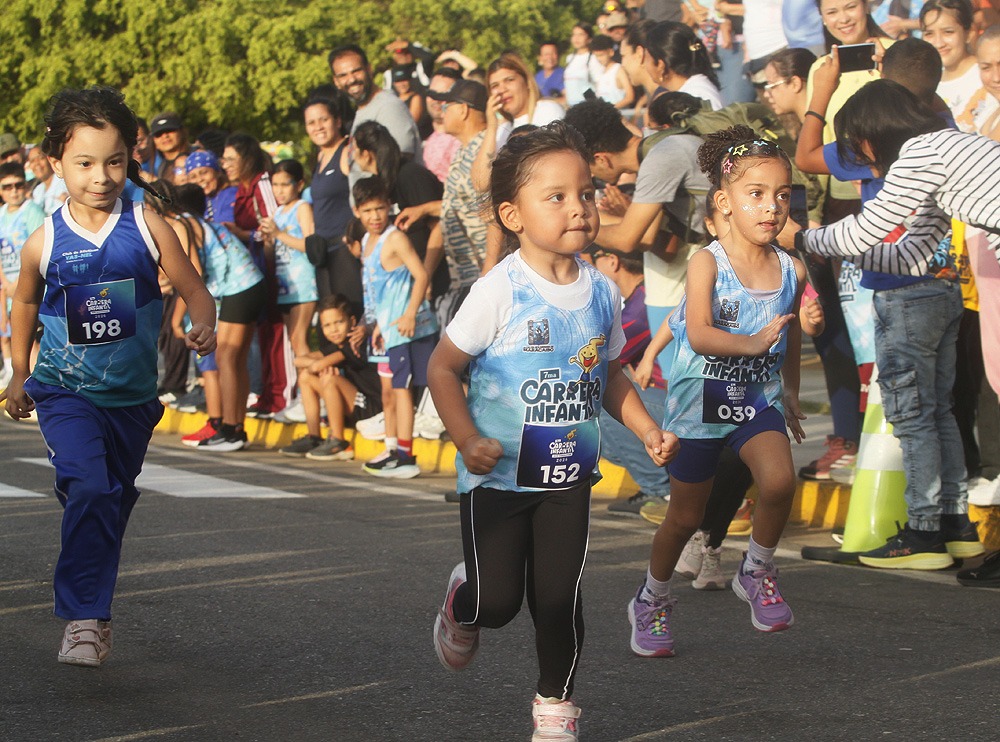 La Vereda del Lago se llenó de velocidad y alegría con la séptima edición dla carrera infantil