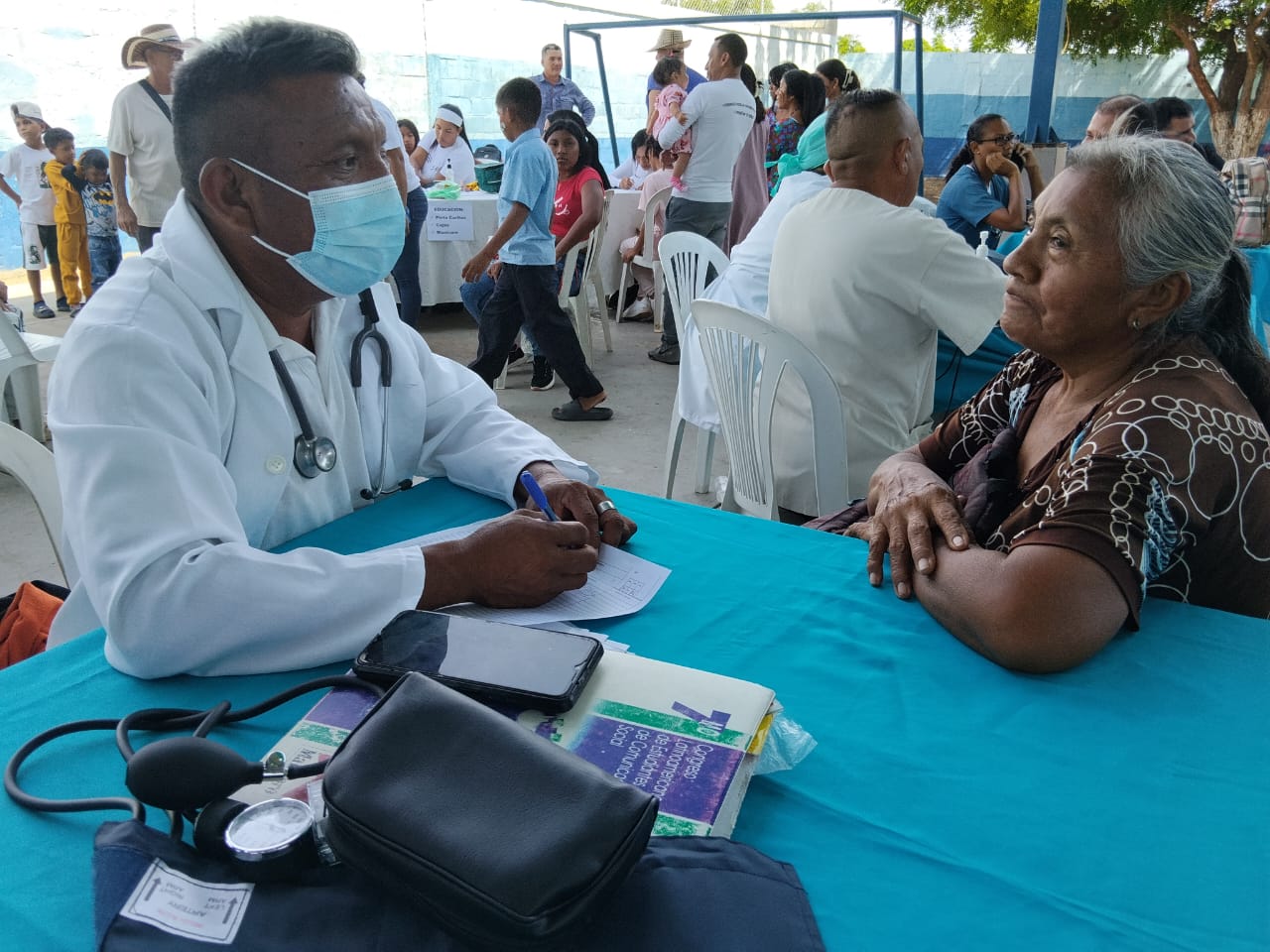 Jornada de vacunación y atención integral se realizó en la parroquia Ricaurte de Mara