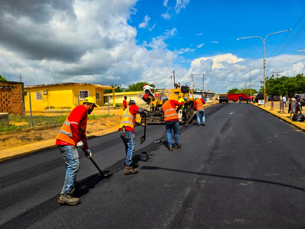 Inician trabajos de rehabilitación de la avenida Urdaneta en Santa Rita