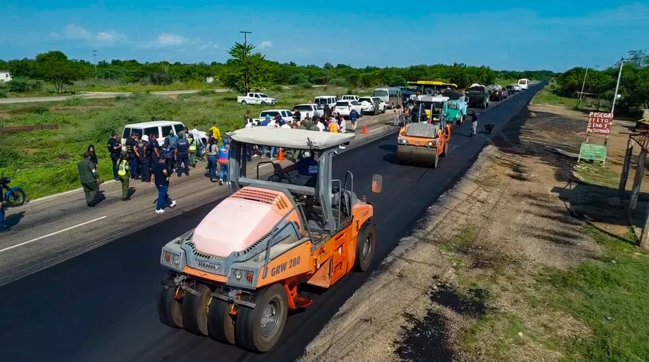 Activan segundo frente de trabajo de asfaltado en la Lara-Zulia